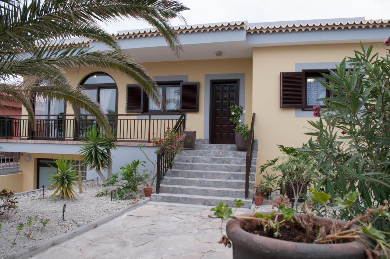 Vivienda Vacacional Tinizara Arona  Exteriör bild