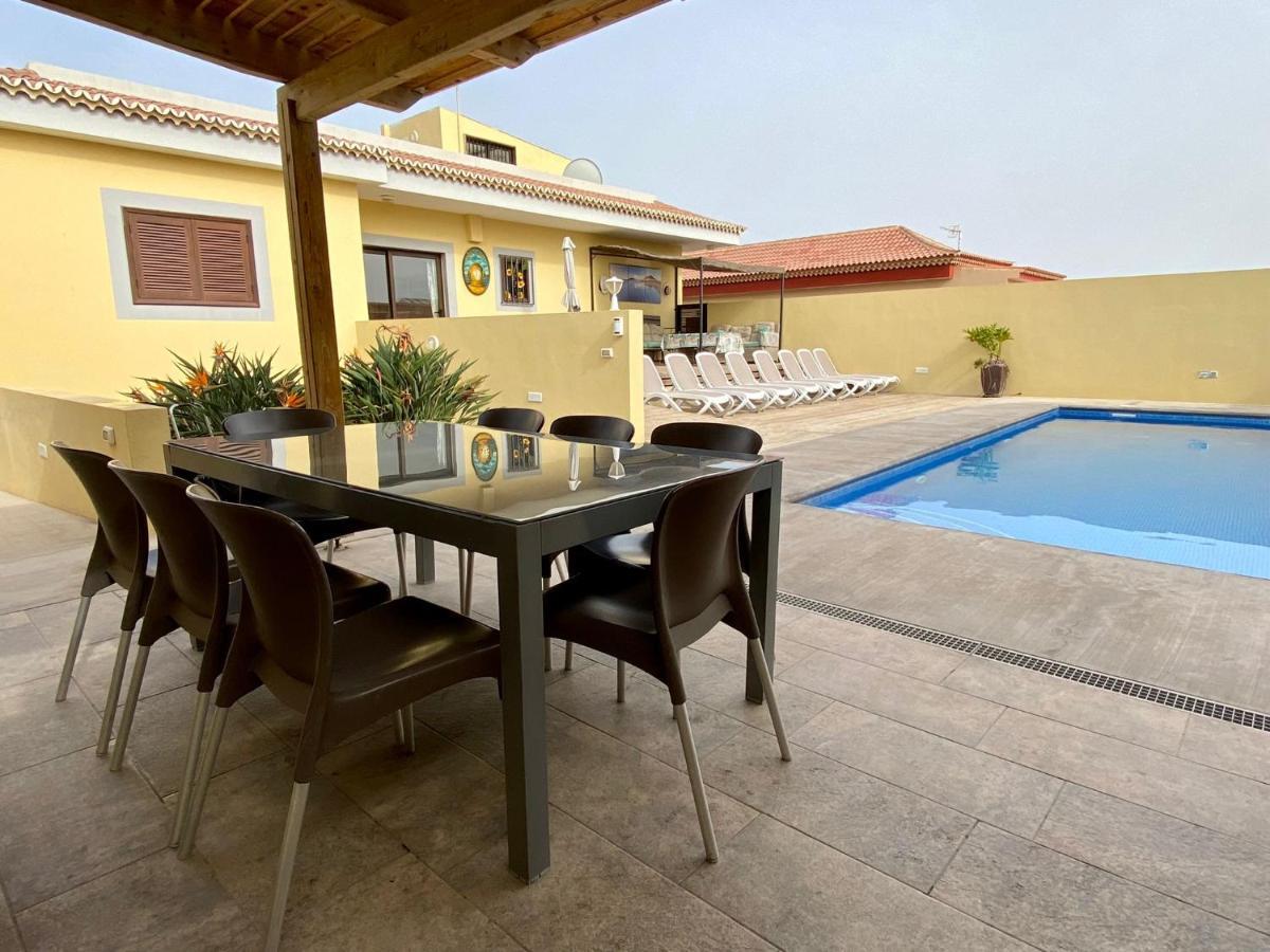 Vivienda Vacacional Tinizara Arona  Exteriör bild